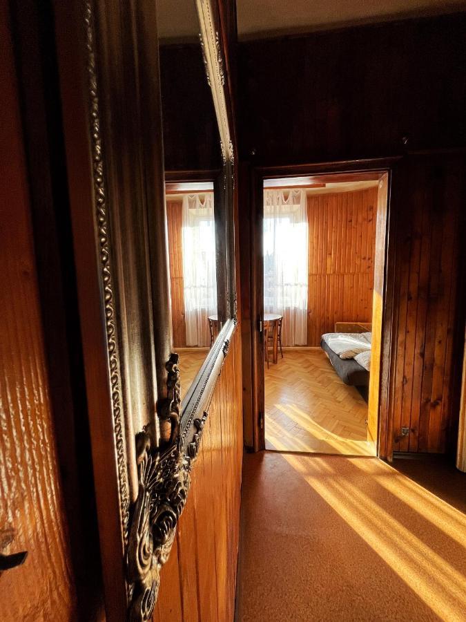Studio Retro Next To The Market Square In Appartement *
